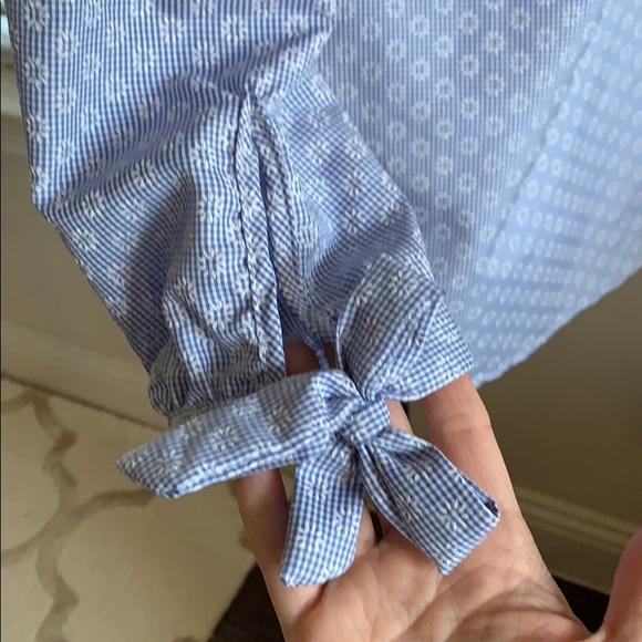 Off the Shoulder Top - Picture 3 of 5